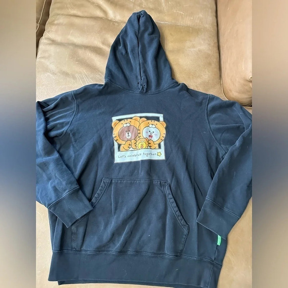 Uniqlo Line Friends Graphic Hoodie Men’s Size Large Missing String - Picture 3 of 10